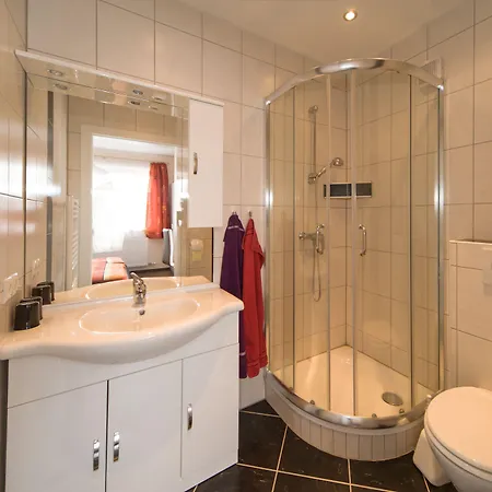 Haus Alpina In & Out *