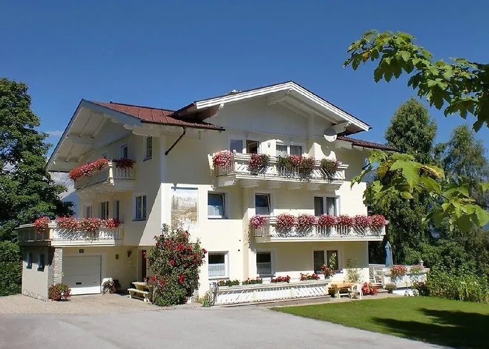 Haus Alpina In & Out Dom wakacyjny Schladming