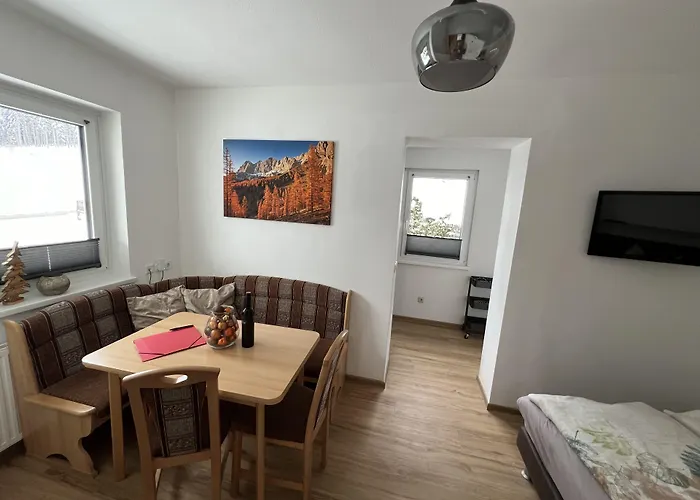 Haus Alpina In & Out Dom wakacyjny Schladming